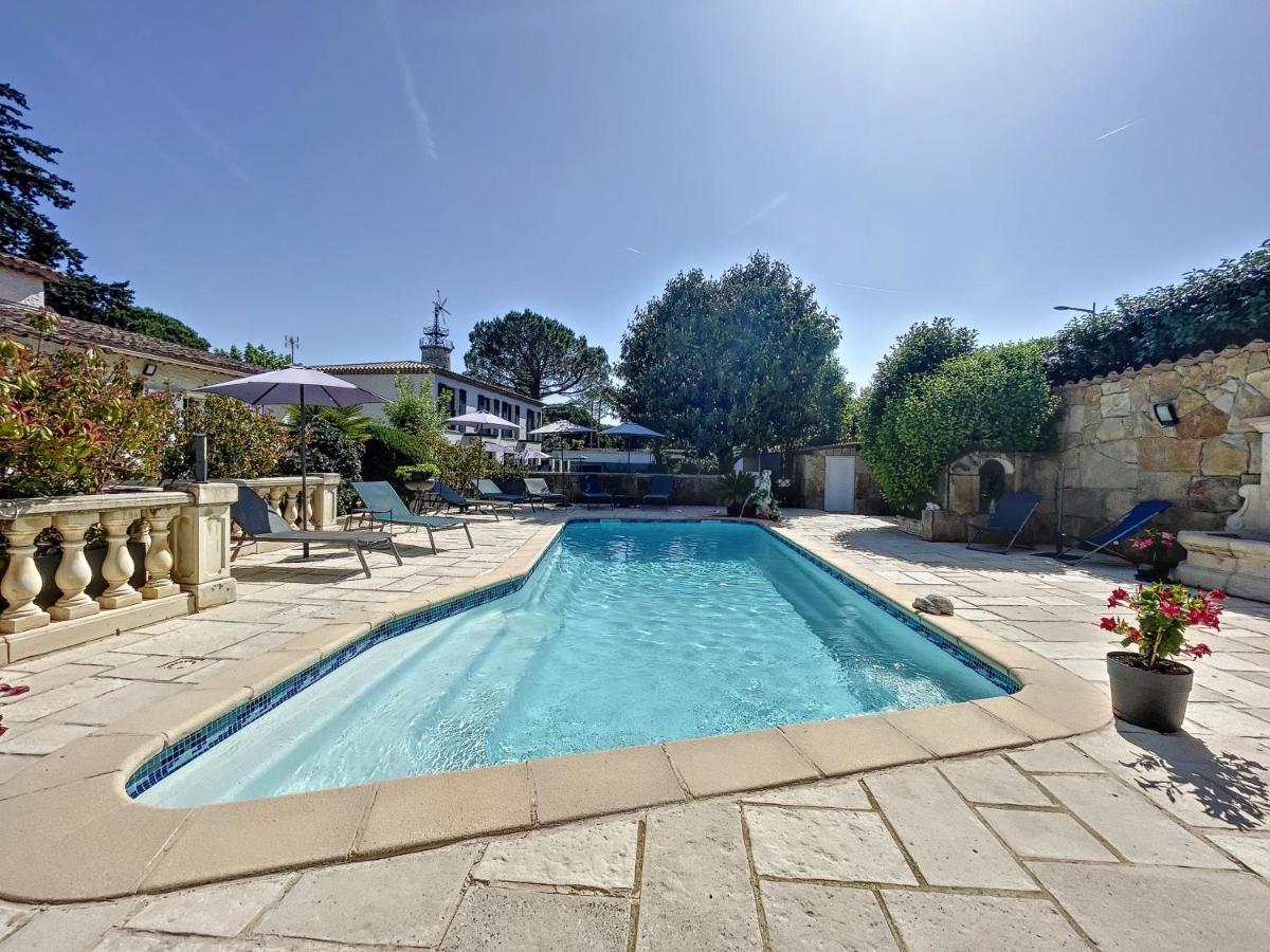 Les Villas Du Golf Мужен Екстер'єр фото