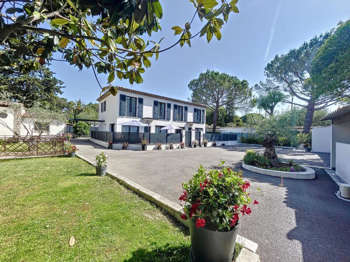 Les Villas Du Golf Мужен Екстер'єр фото